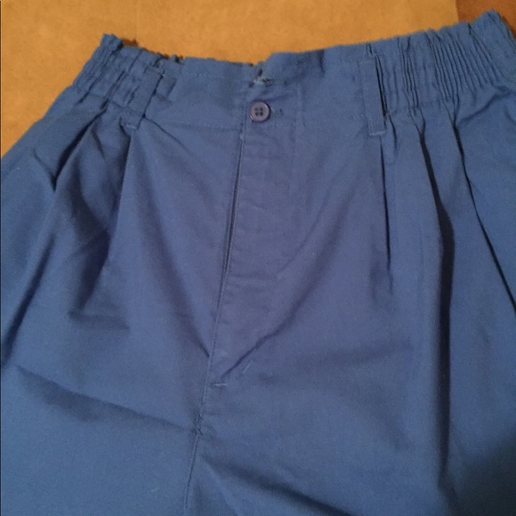 Blue elastic waist shorts - Picture 3 of 5